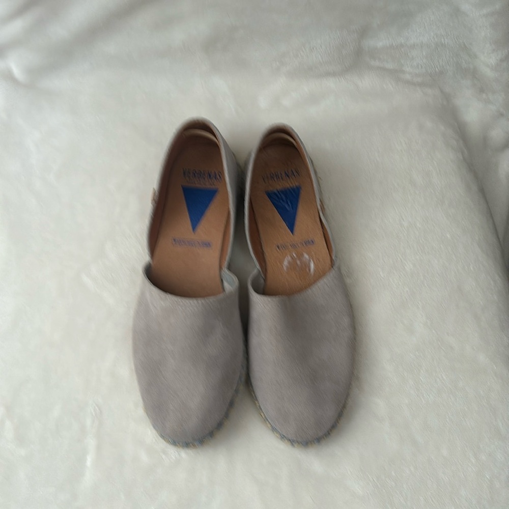 Verbenas Espadrille flats, taupe, women’s size 8 (Euro size 39)